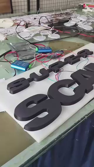 SCANIA+SUPER正面から光る(厚さ2.5cm）